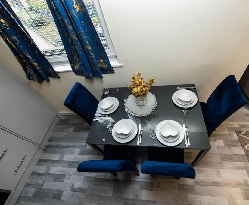 1 Bedroom-Sofabed-Worktable-4-Wifi-Parking London Exterior photo