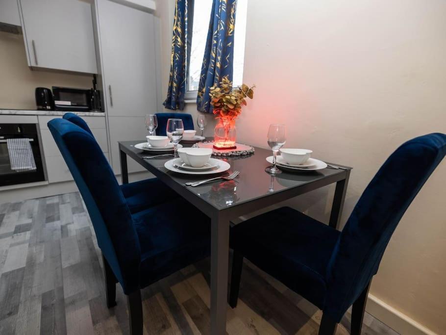 1 Bedroom-Sofabed-Worktable-4-Wifi-Parking London Exterior photo